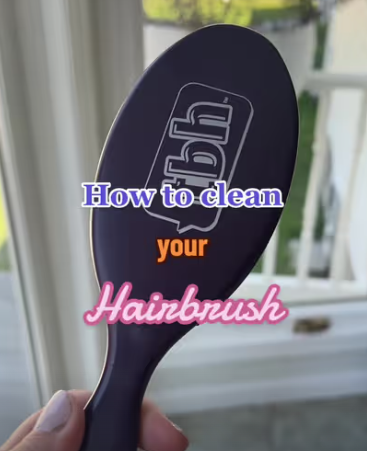How to clean your hairbrush